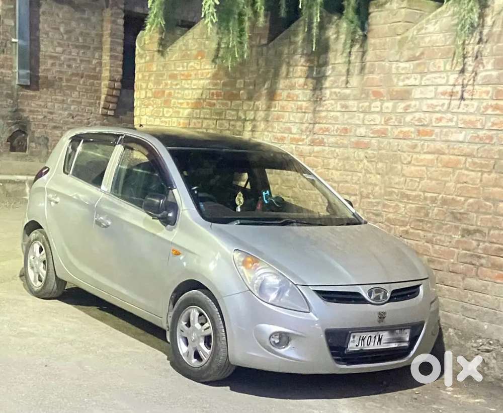 Hyundai I20 2010 Petrol 80000 Km Driven