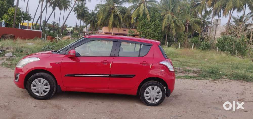 Maruti Suzuki Swift Vxi + Manual, 2015, Petrol