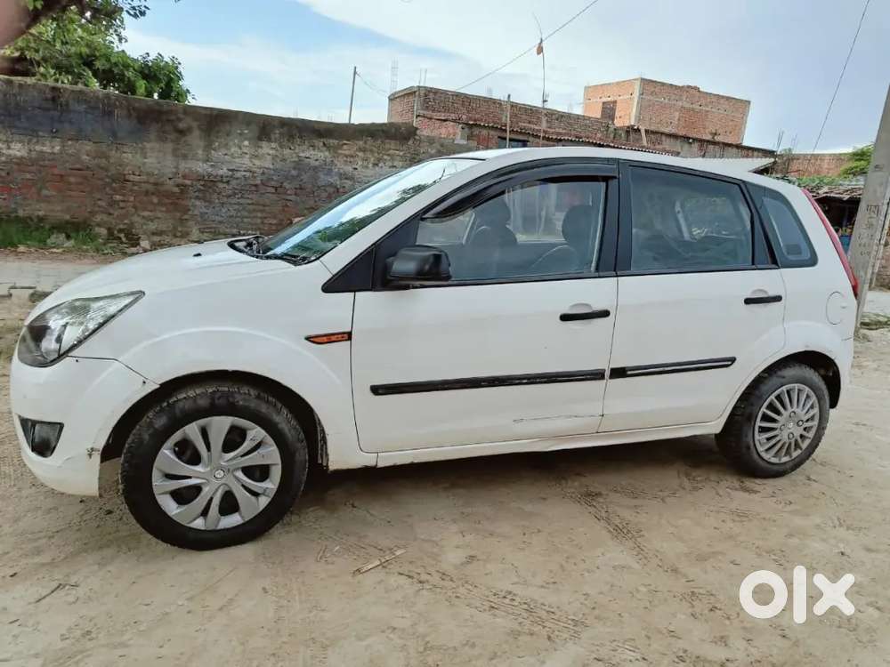 Gaadi Me Koi Dikat Nhi Hai