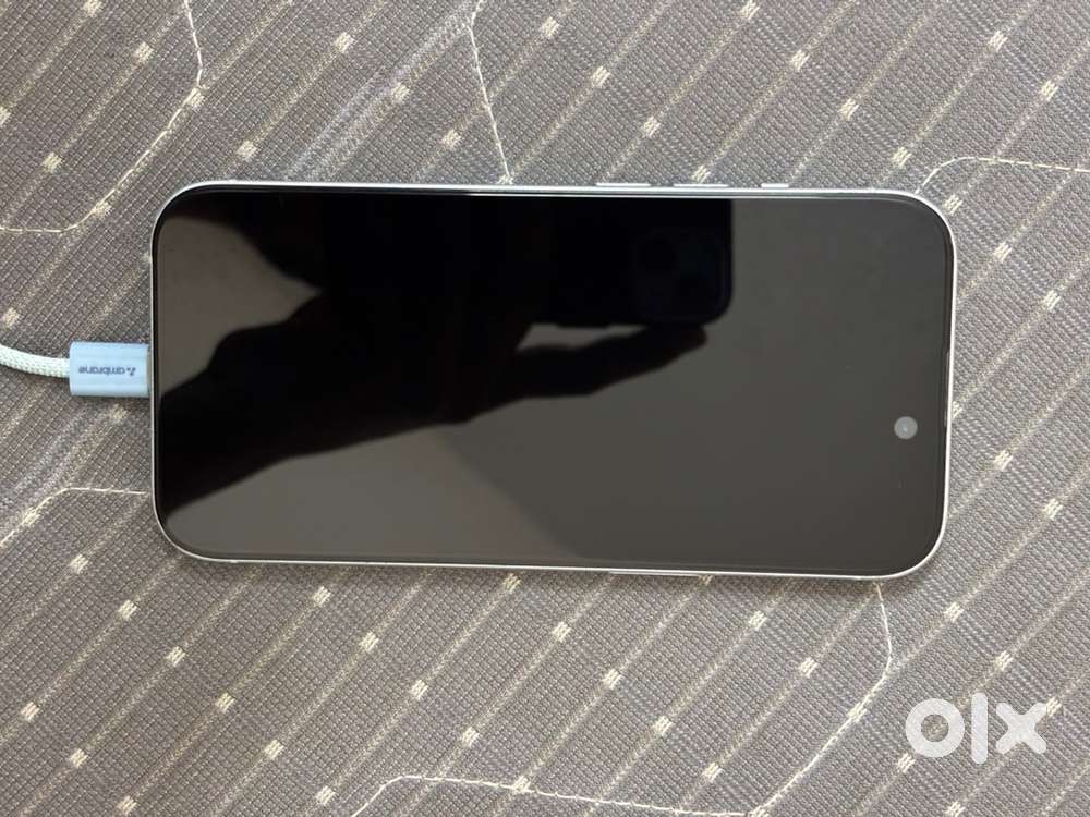 Iphone 15 ( 128gb )  84%  with Original box, Bill, Charger, Cable