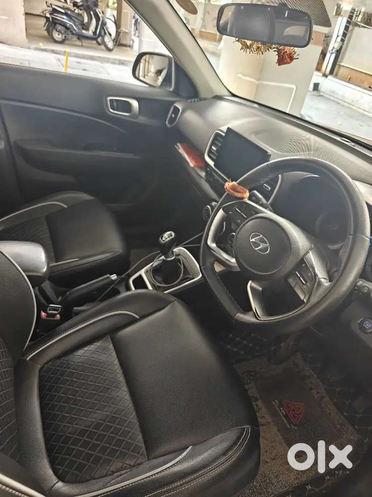 Hyundai Venue 2022 Diesel Well Maintained