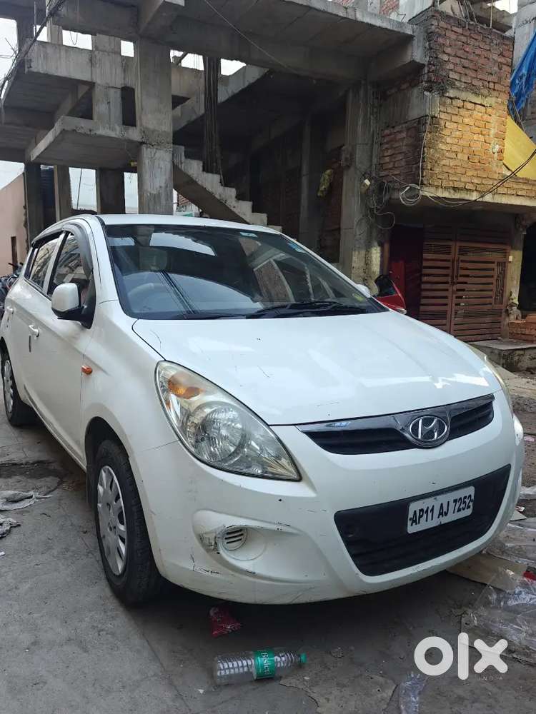 Hyundai I20 2010 Petrol Well Maintained