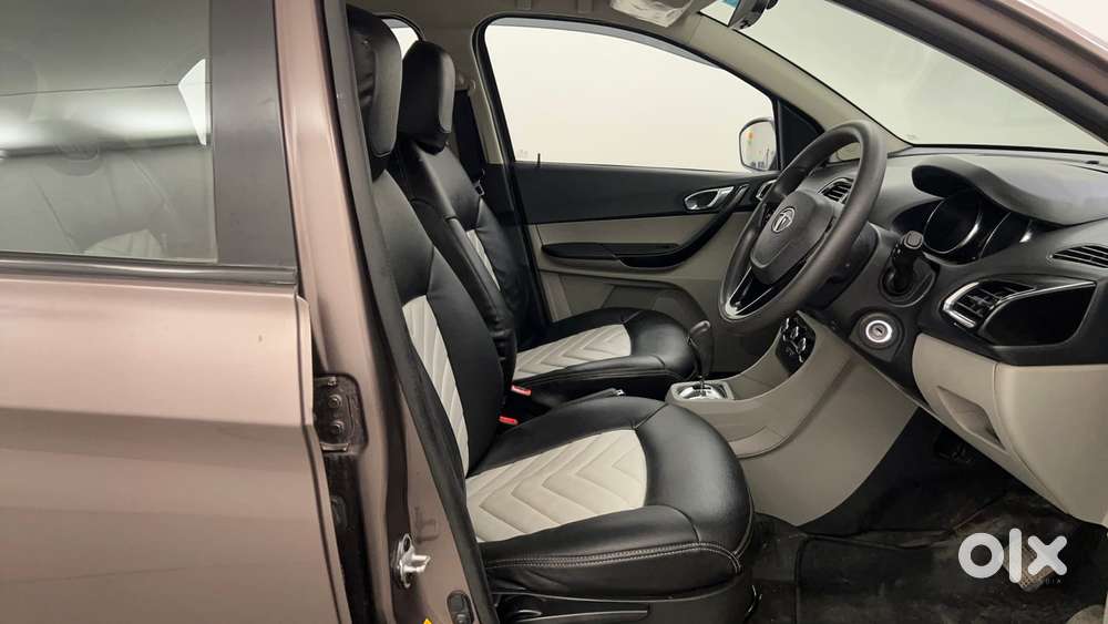 Tata Tiago Xza, 2018, Petrol