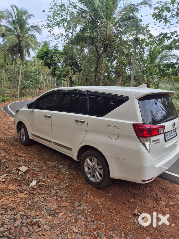 Toyota Innova Crysta 2.4 G Plus Mt 8s, 2018, Diesel
