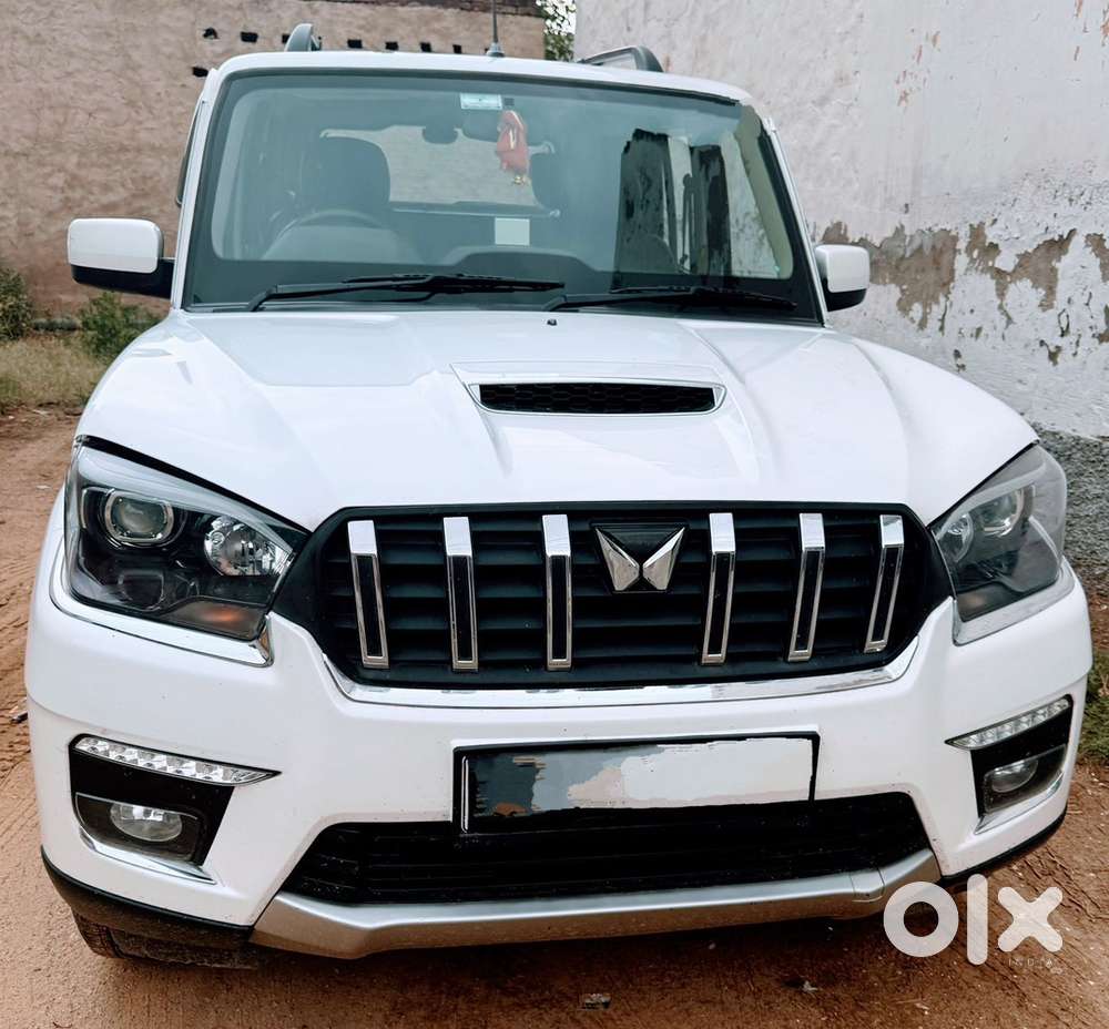 Mahindra Scorpio Classic 2023