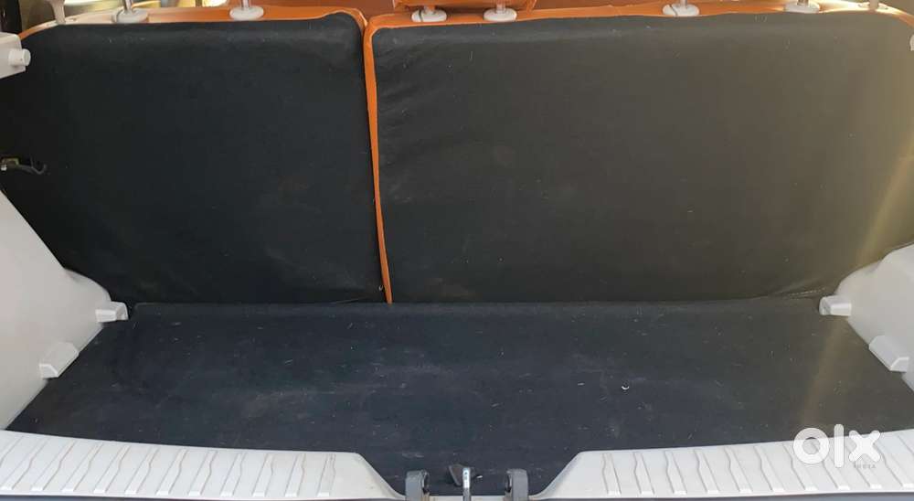 Mahindra Xuv300 W8 Option, 2022, Petrol