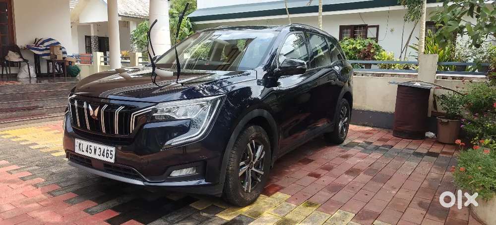 Xuv 700 Ax5 Midnight Black