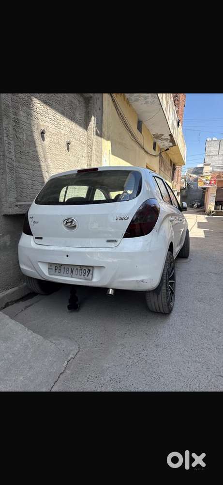 Hyundai I20 Sportz 2011