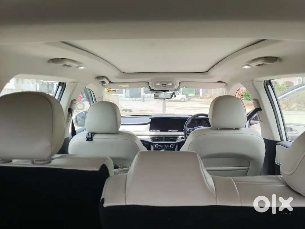 Mahindra Xuv700 2025 Diesel 16000 Km Driven