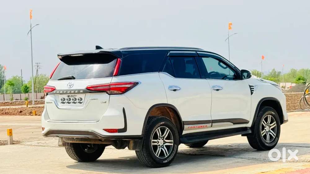 Toyota Fortuner 2018 Diesel 186000 Km Driven