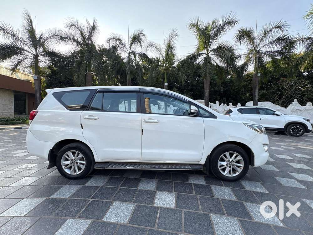 Toyota Innova Crysta 2.7 Gx Mt, 2016, Diesel