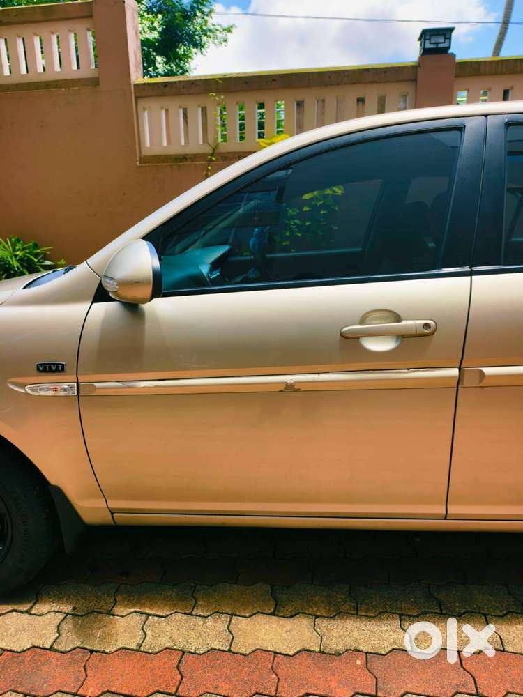 Hyundai Verna 1.6 Xi Mt Petrol  2008 New Tyres + Clutch