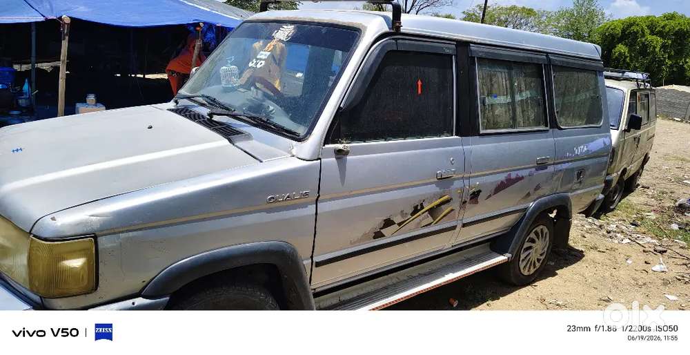 Toyota Qualis 2002