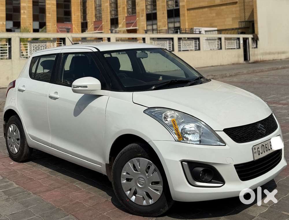 Maruti Suzuki Swift Vxi + Manual, 2017, Petrol