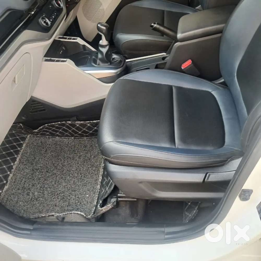 Kia Carens 2024 Petrol Manual