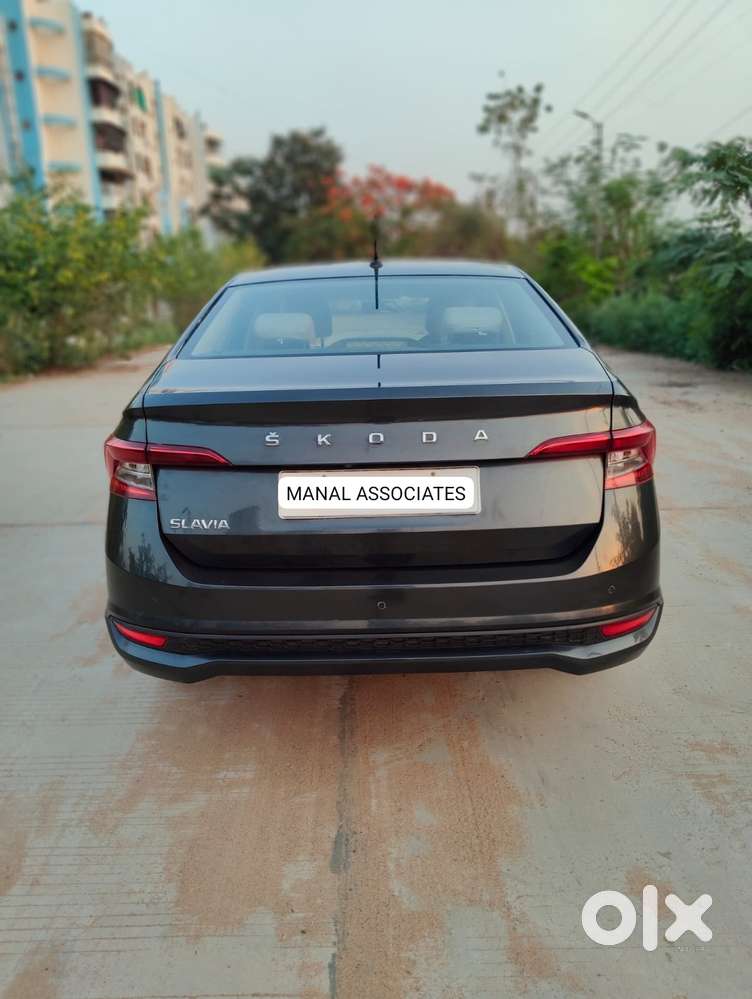 Skoda Slavia 1.0 Active Tsi, 2022, Petrol