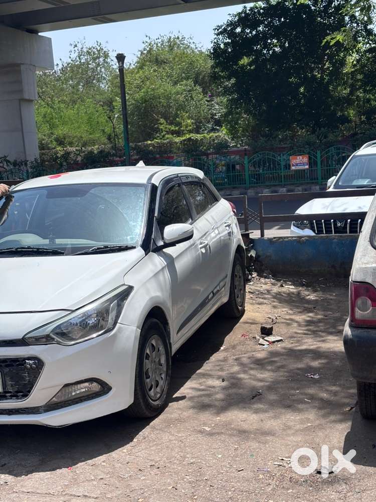 Hyundai I20 2016 Cng & Hybrids Well Maintained