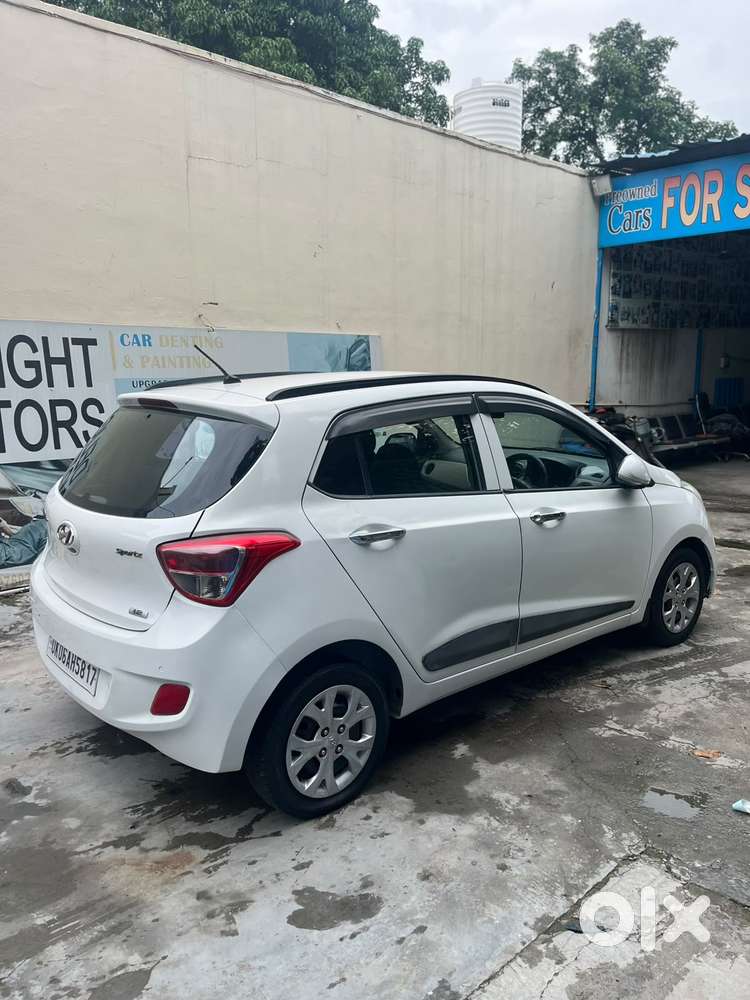 Hyundai Grand I10 Sportz, 2016, Petrol