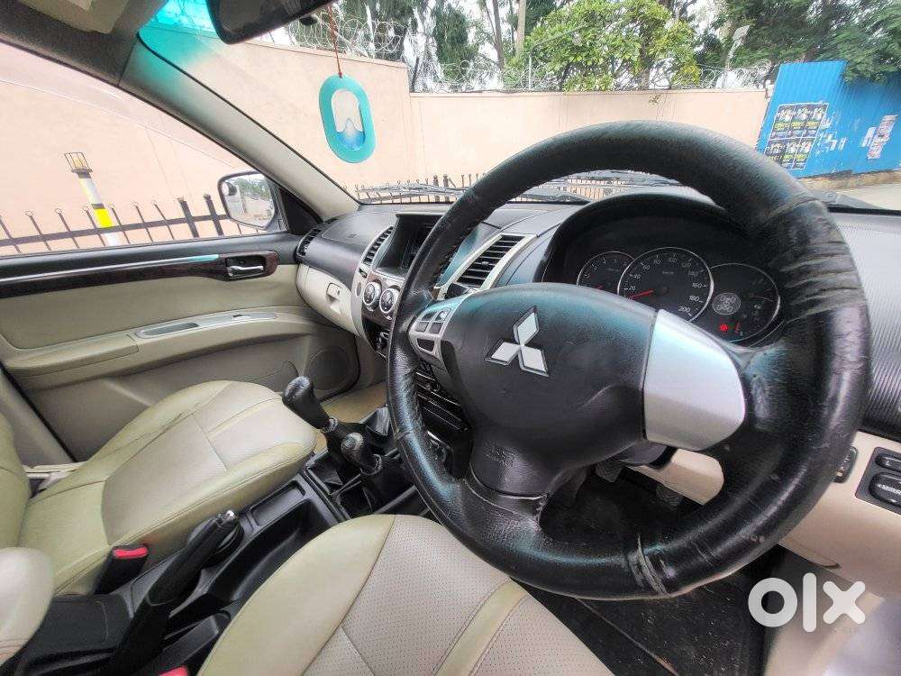 Mitsubishi Pajero Sport 2.5 Manual, 2012, Diesel