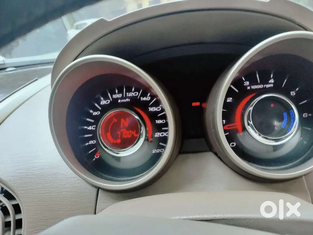 Mahindra Xuv500 2.2 2014