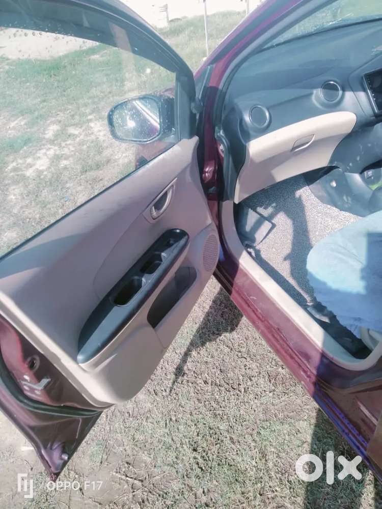 Honda Mobilio 2015 Diesel 82000 Km Driven