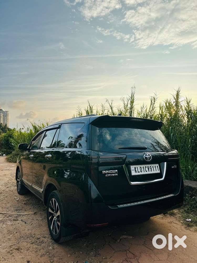 Toyota Innova Crysta 2022 Diesel 104000 Km Driven