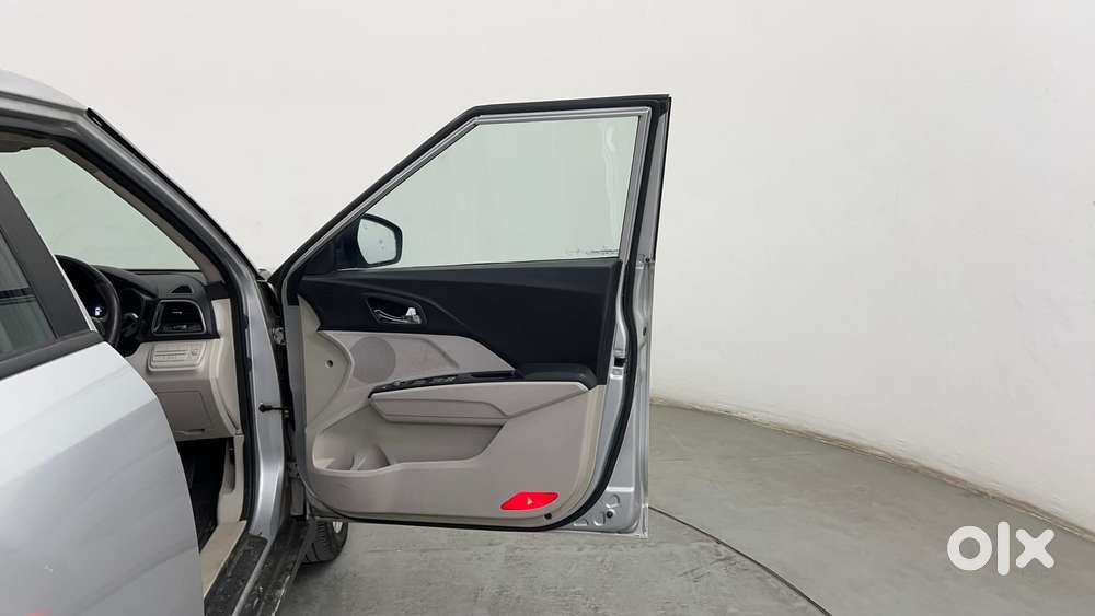 Mahindra Xuv300 W8 Amt Optional Diesel, 2020, Petrol