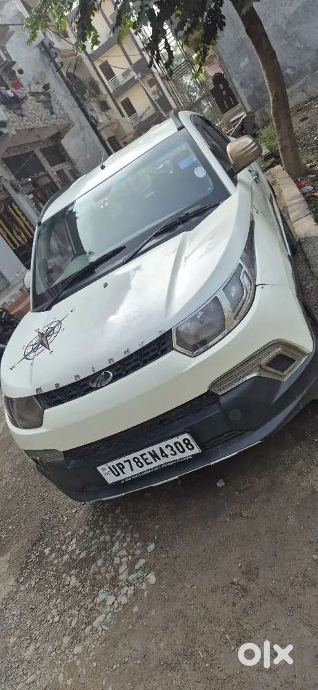 Mahindra Kuv 100 K6+