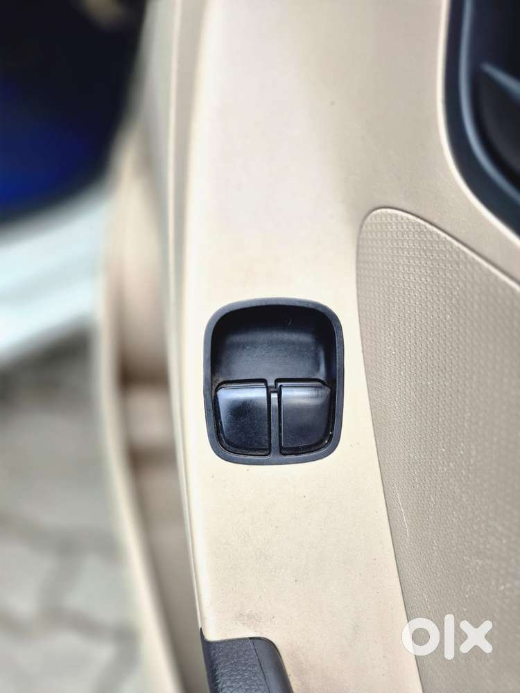 Hyundai Eon 1.0 Kappa Magna + (o), 2015, Petrol