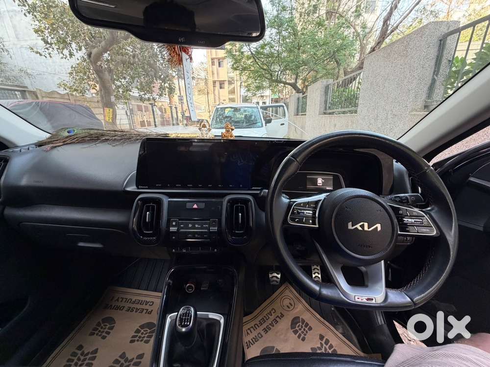 Kia Sonet Diesel Well Maintained With Under Extended Warranty