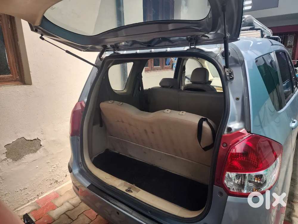 Maruti Suzuki Ertiga Vdi 2013