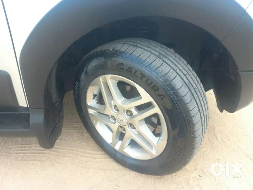 Mahindra Nuvosport 2016