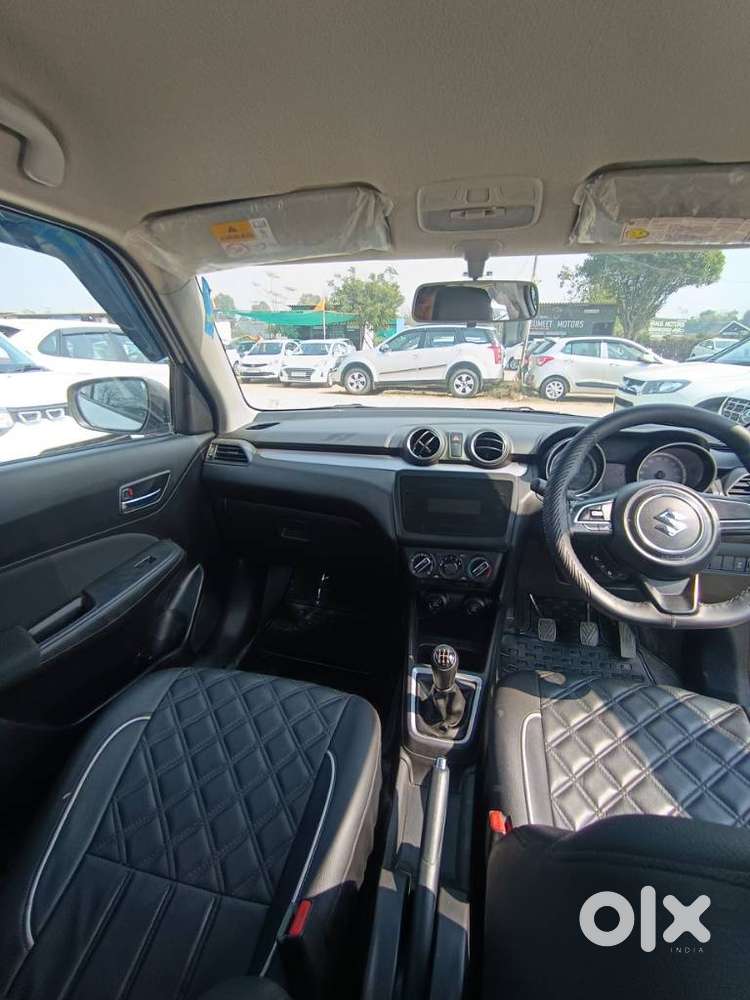Maruti Suzuki Swift Vxi + Manual, 2023, Petrol