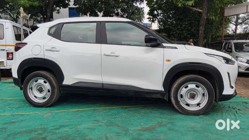 Nissan Magnite 1.0 Xe, 2022, Petrol