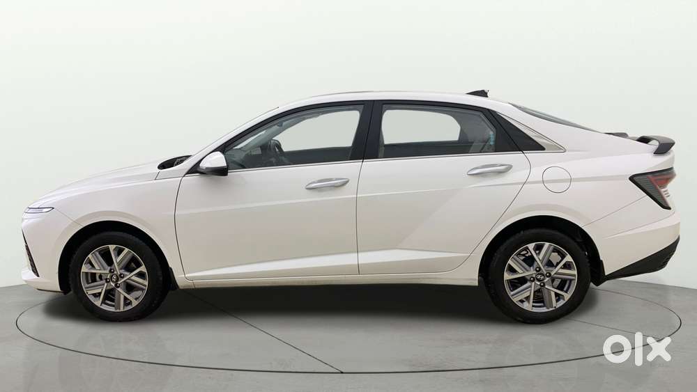 Hyundai Verna 1.5 Sx (o) Ivt, 2024, Petrol