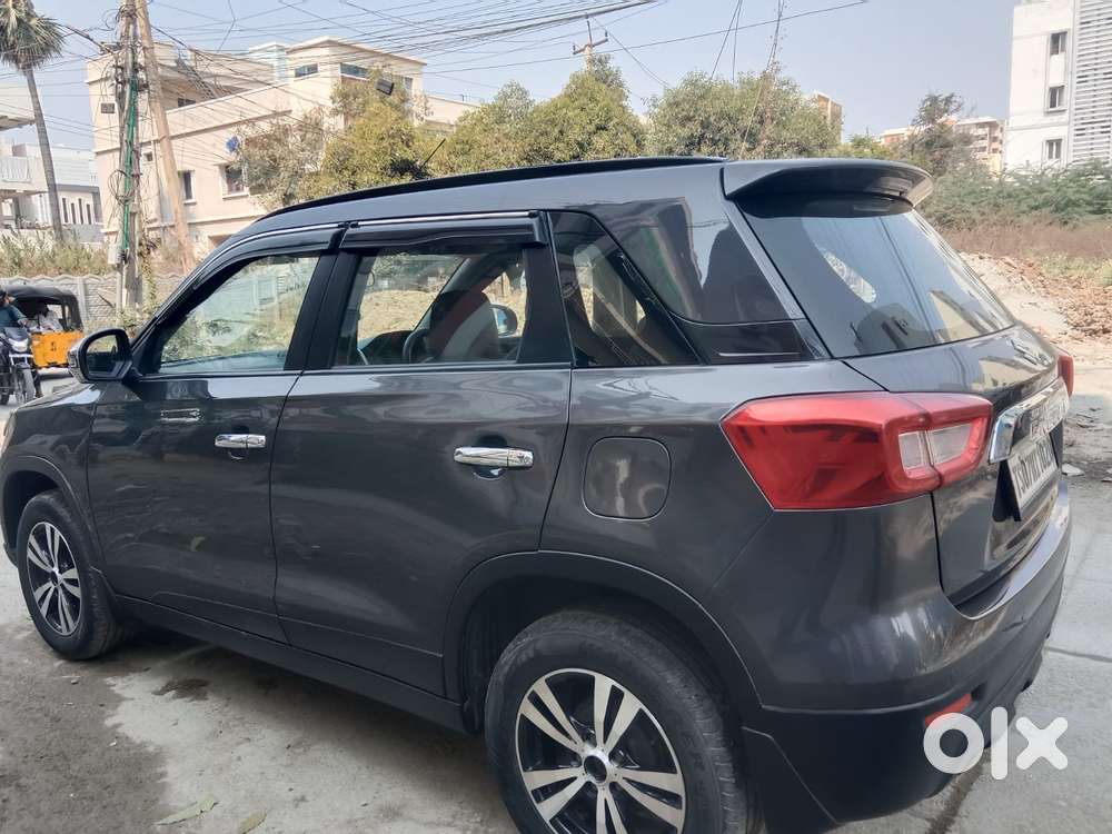 Maruti Suzuki Brezza 1.5 Vxi At Smart Hybrid, 2021, Petrol