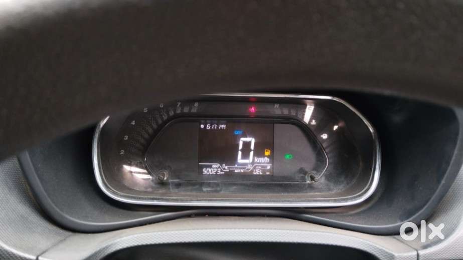 Tata Nexon, 2022, Petrol