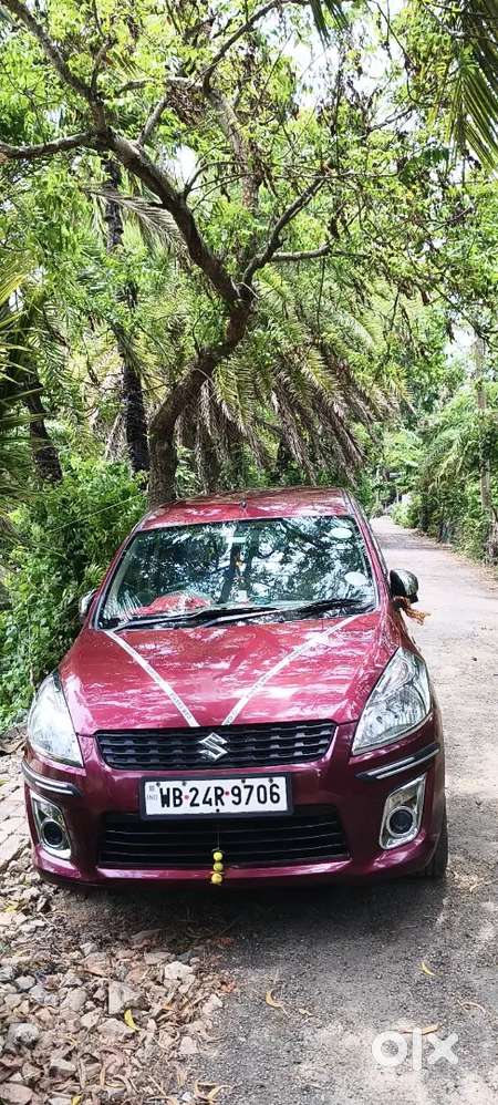 Maruti Suzuki Ertiga Lxi 2013