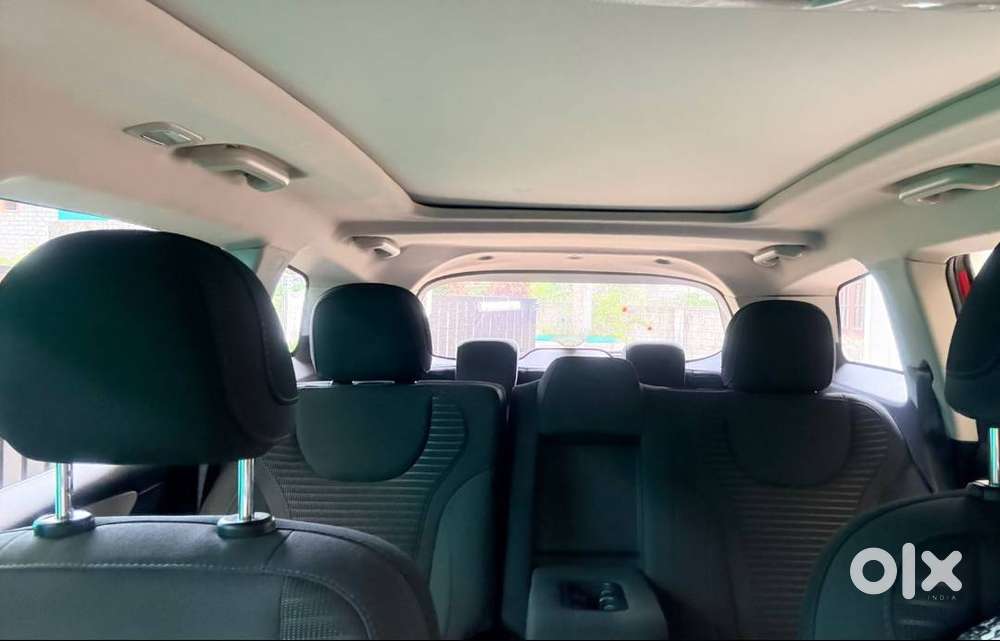 Xuv 700 Diesel At 2025 Reg No Accidents Company Maintained Singleowner