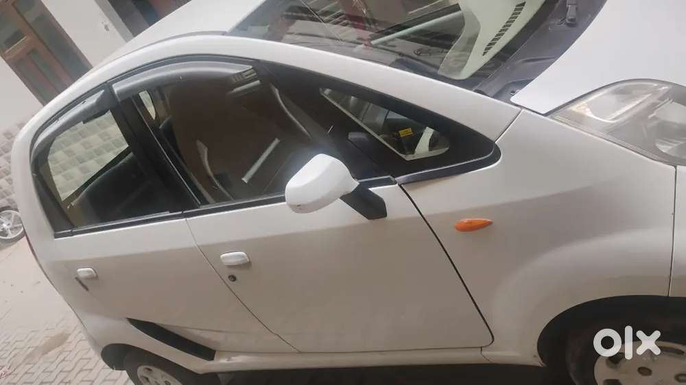 Tata Nano Genx Twist 2016