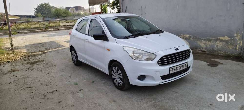Ford Figo Petrol Titanium, 2017, Petrol