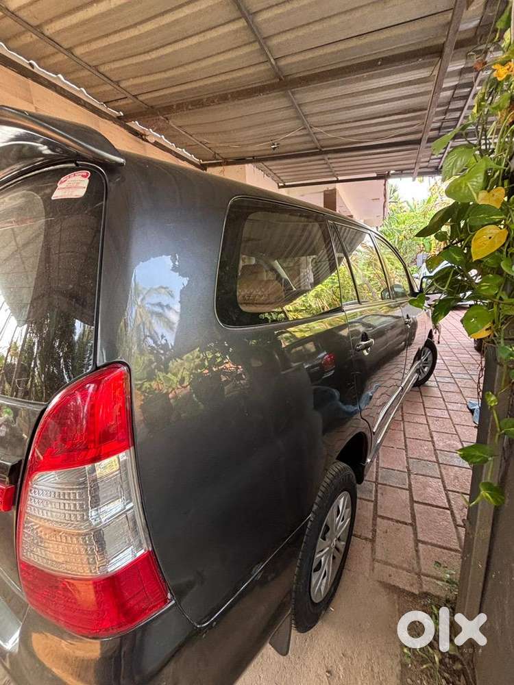 Toyota Innova 2015 Diesel Well Maintained