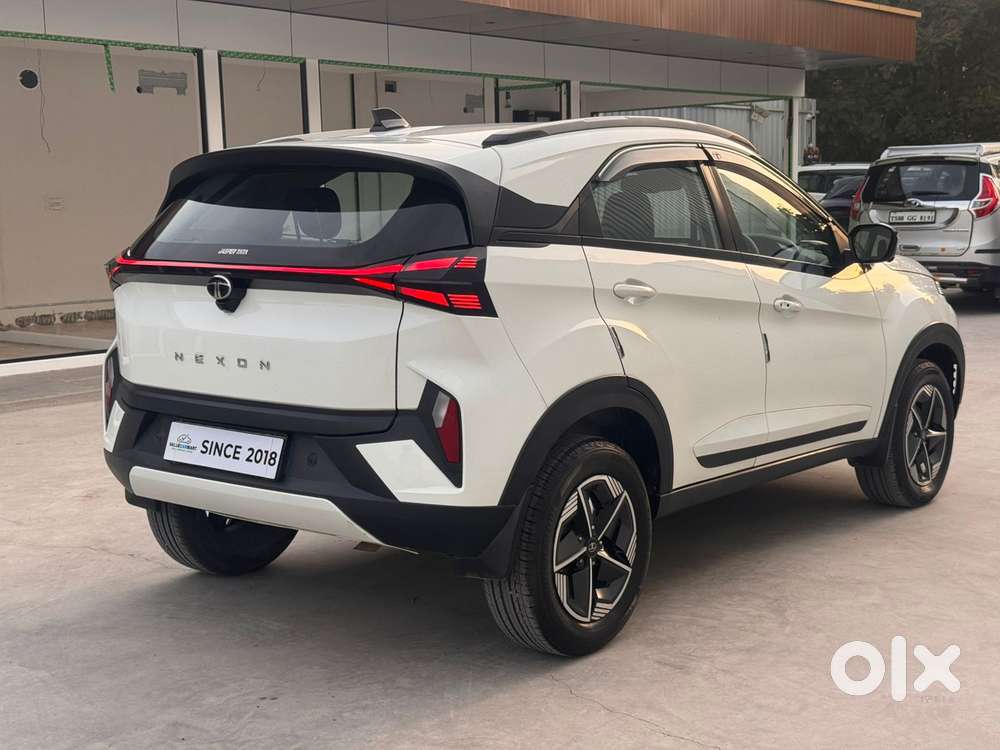 Tata Nexon Creative Plus 1.2 Revotron Petrol 6 Amt Dt, 2024, Petrol
