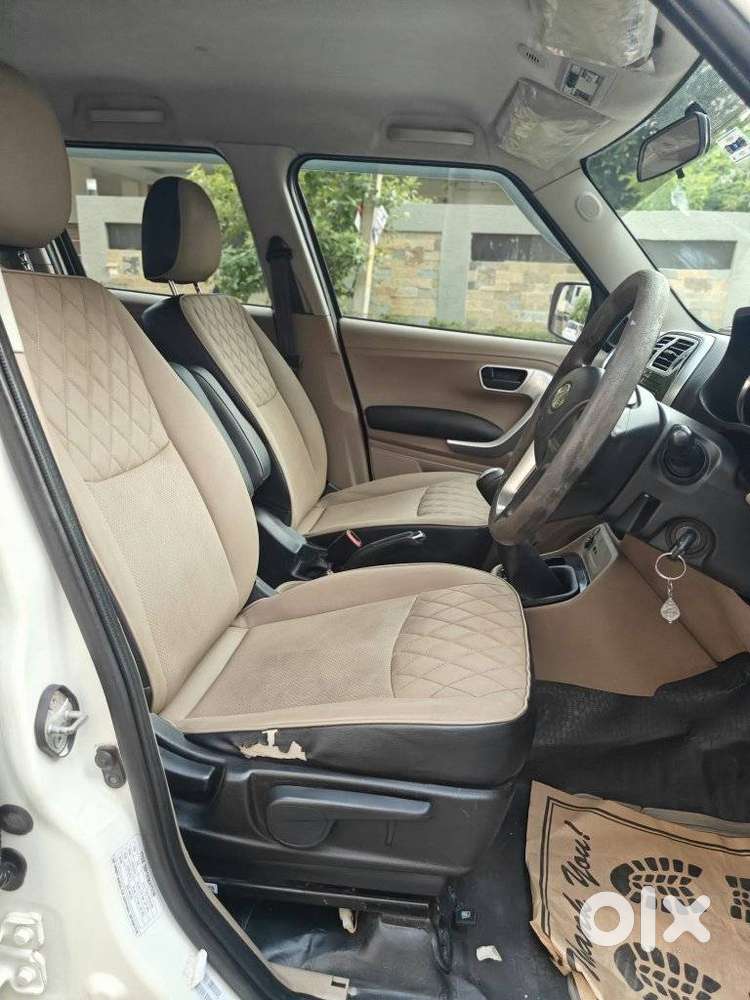 Mahindra Tuv 300 T10, 2018, Diesel