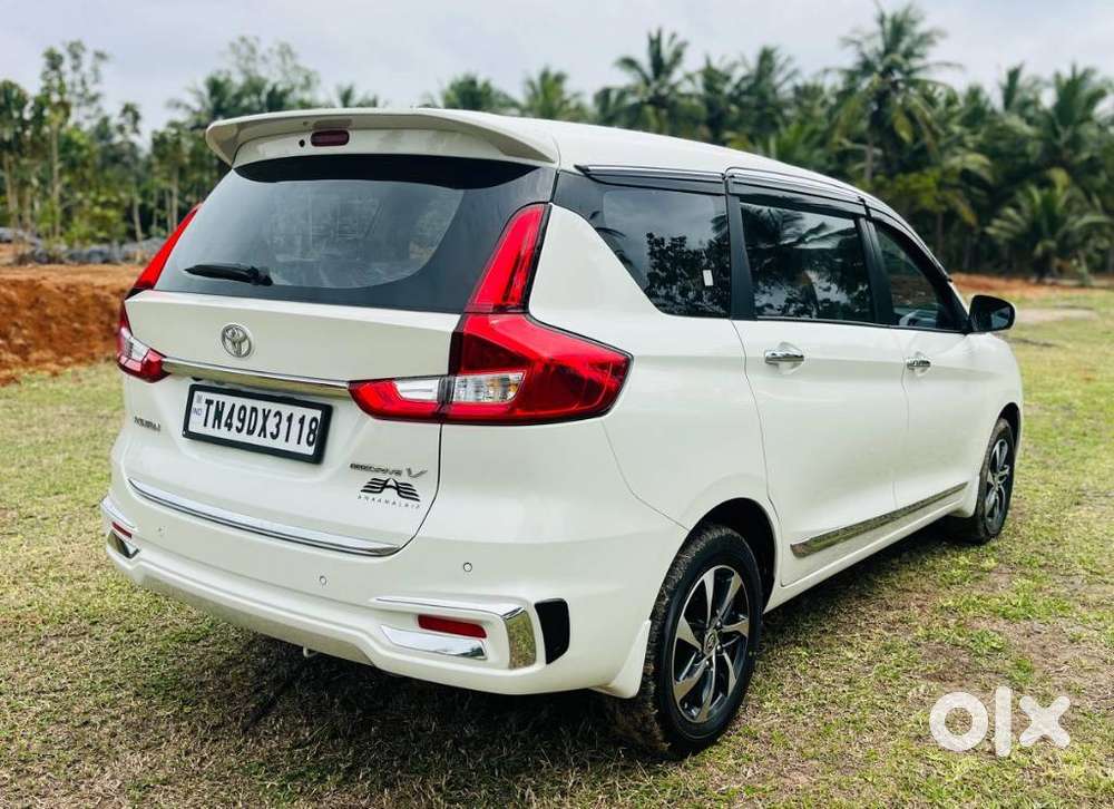 Toyota Rumion V At, 2025, Petrol