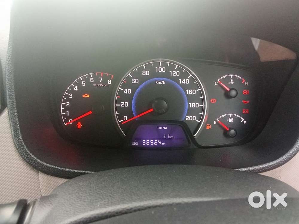 Hyundai Grand I10 Sportz, 2016, Petrol