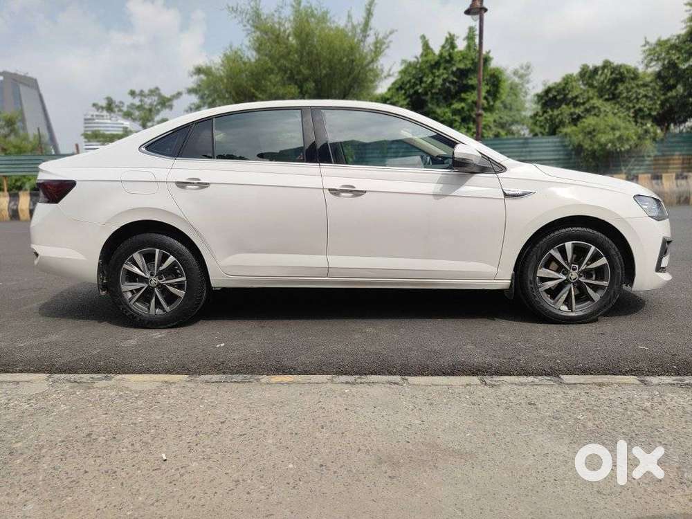 Skoda Slavia 1.0 Tsi Style At, 2022, Petrol