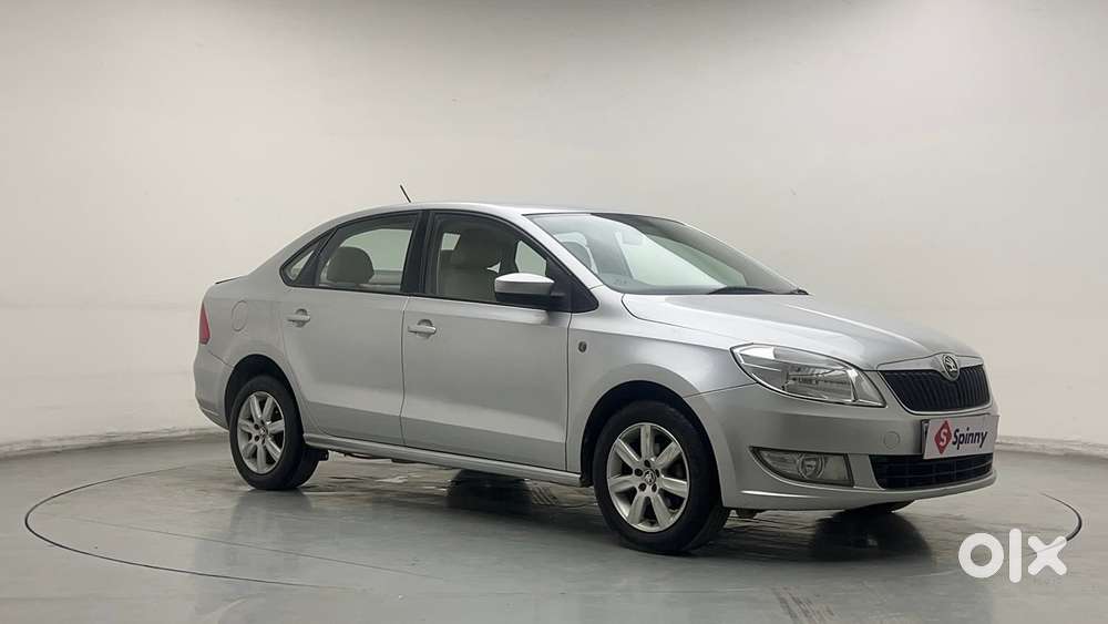 Skoda Rapid 1.6 Mpi Ambition, 2014, Petrol