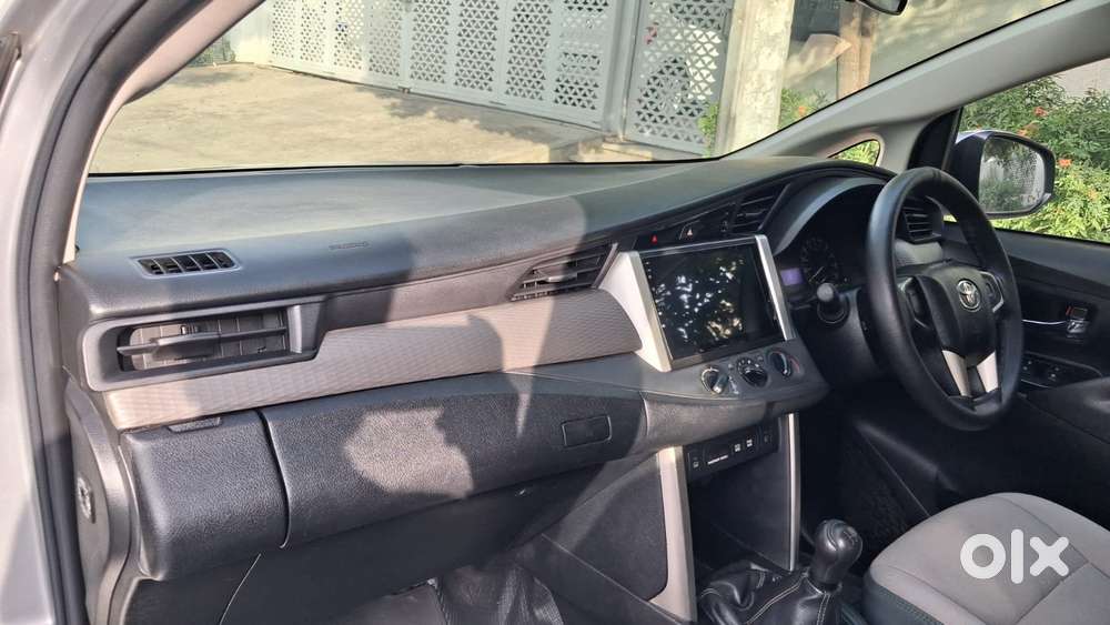 Toyota Innova Crysta 2.4 G Mt 7 Str, 2016, Diesel