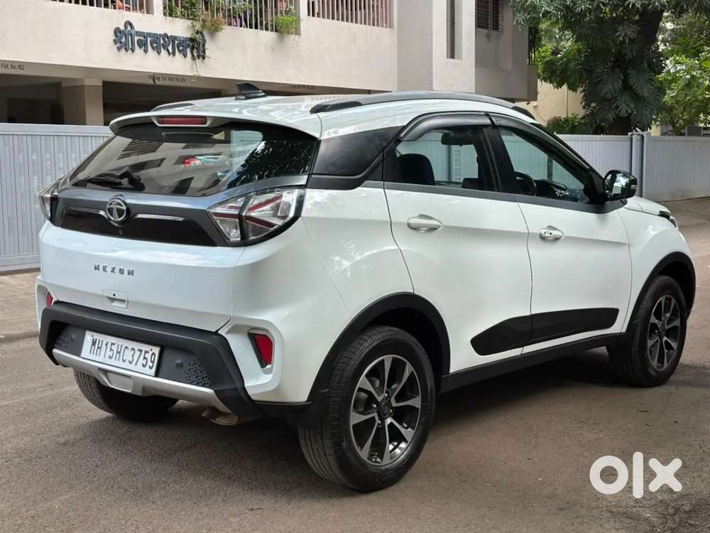 Tata Nexon 1.2 Revotron Xza Plus, 2020, Petrol